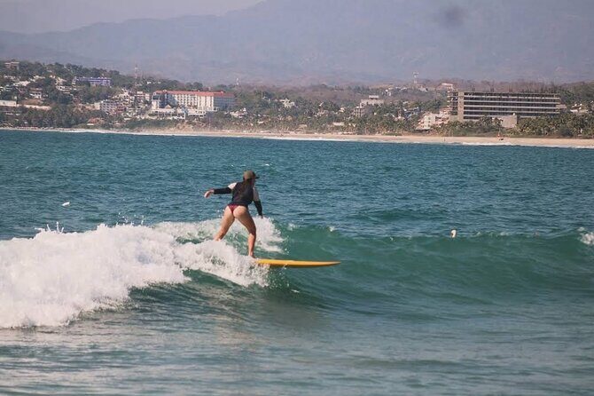 Surf lessons in Puerto Escondido - An Authentic, Well-Organized Surf Lesson Experience