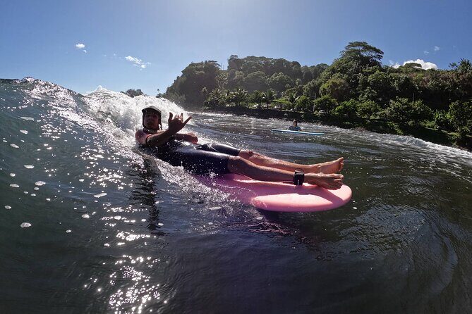 SURF TAHITI Bites & Waves Surf experience with every bite - Who Should Book This Experience?