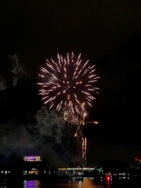 Surfers Paradise Sightseeing City Lights Cruise - Key Points