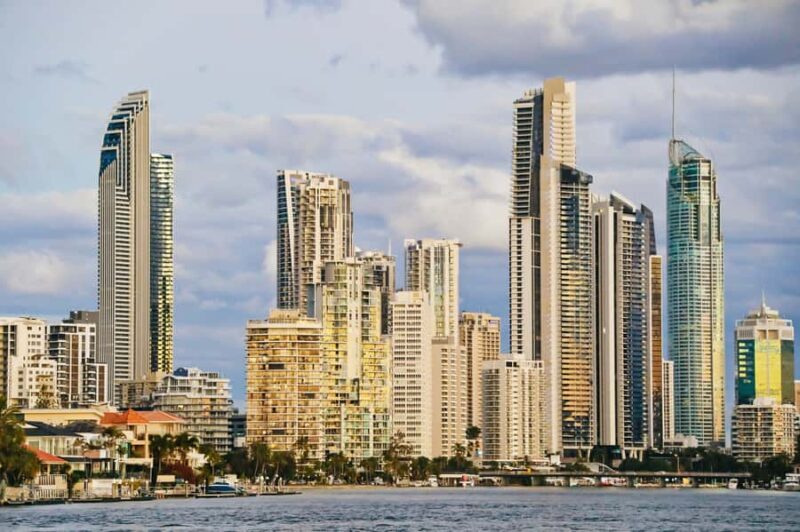 Surfers Paradise: Sightseeing Sunset River Cruise - Key Points