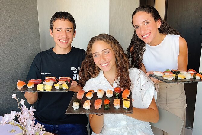 Sushi Making Experience + Japanese Sake Drinking Set in Tokyo - Sushi Making Activity