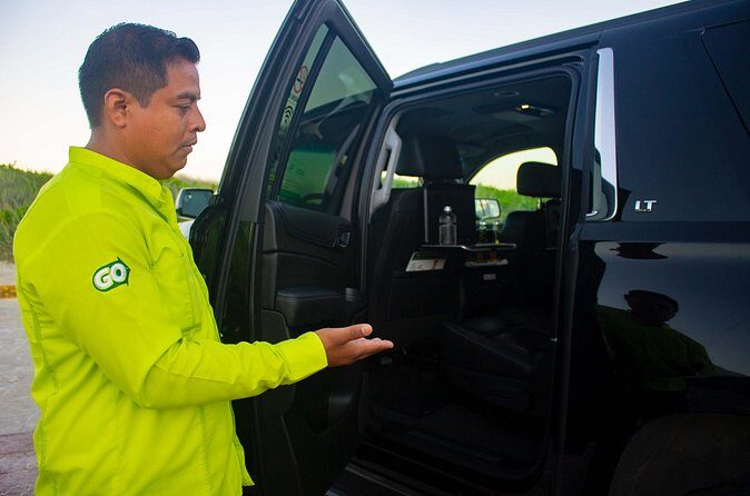 Suv departures from Puerto Morelos to Cancun Airport - Who Should Consider This Transfer?