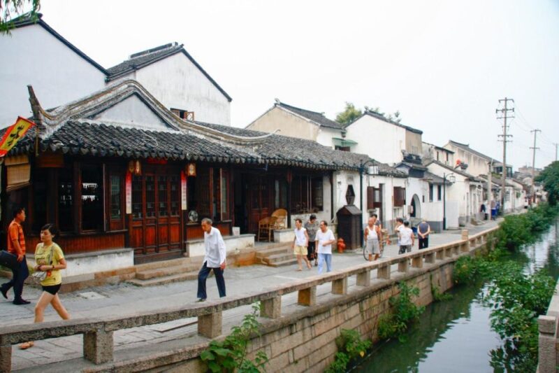Suzhou: Gardens and Tongli or Zhouzhuang Water Town - UNESCO-listed Gardens
