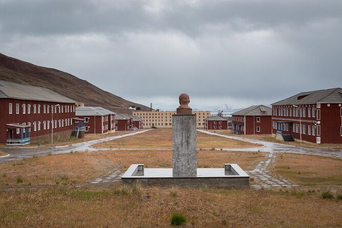 Svalbard Discover the Mining Settlement of Pyramiden - Why This Tour Works for Photographers and Adventurers