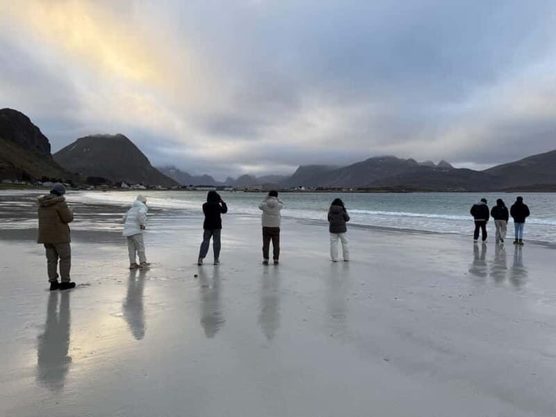 Svolvær: Lofoten Islands Full-Day Guided Tour - Discovering the Lofoten Islands: What You Can Expect