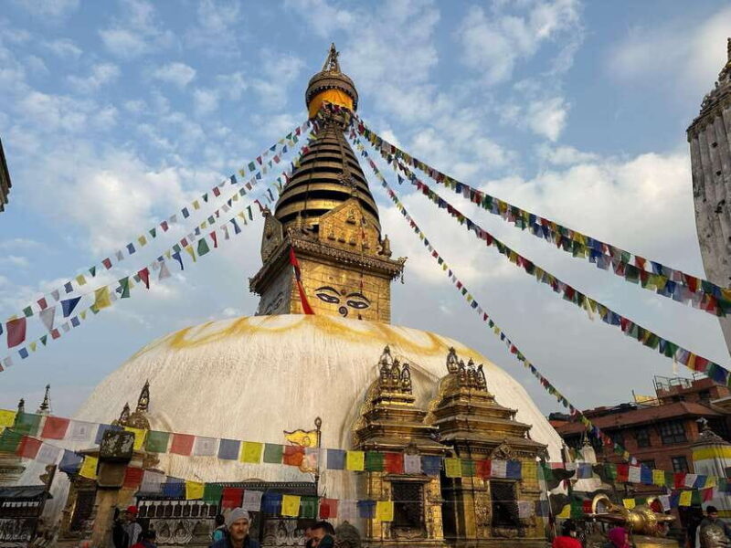 Swayambhunath: A Photographer's Pilgrimage - Key Points
