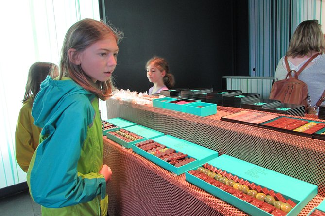 Sweet & Chocolate Family Treasure Hunt in Paris - Good To Know