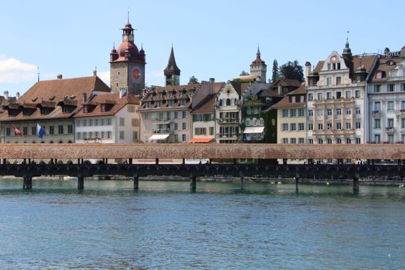 Switzerland: Private Transfer to Interlaken & Grindelwald - Optional Stopovers