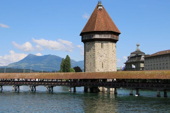 Switzerland: Private Transfer to Interlaken & Grindelwald - Itinerary Overview