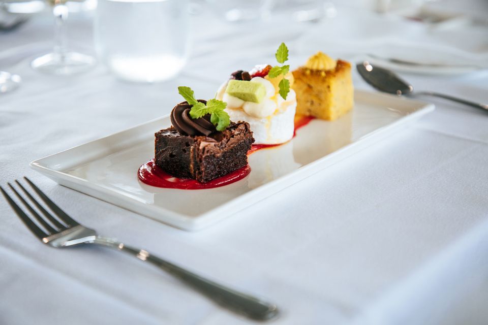 Sydney: 3-Course Dinner Harbor Cruise - Highlights of the Dinner Cruise