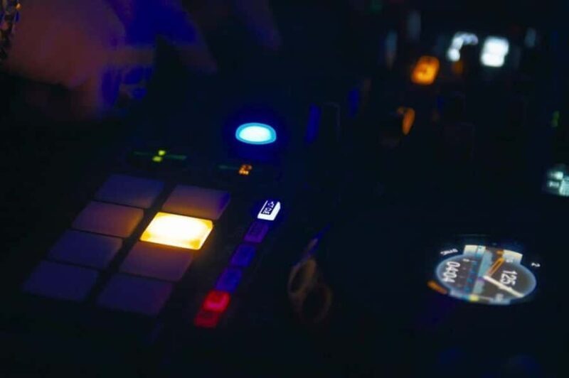 Sydney: 3 Hour Abba Tribute Show Harbour Cruise with Buffet - An In-Depth Look at the Experience