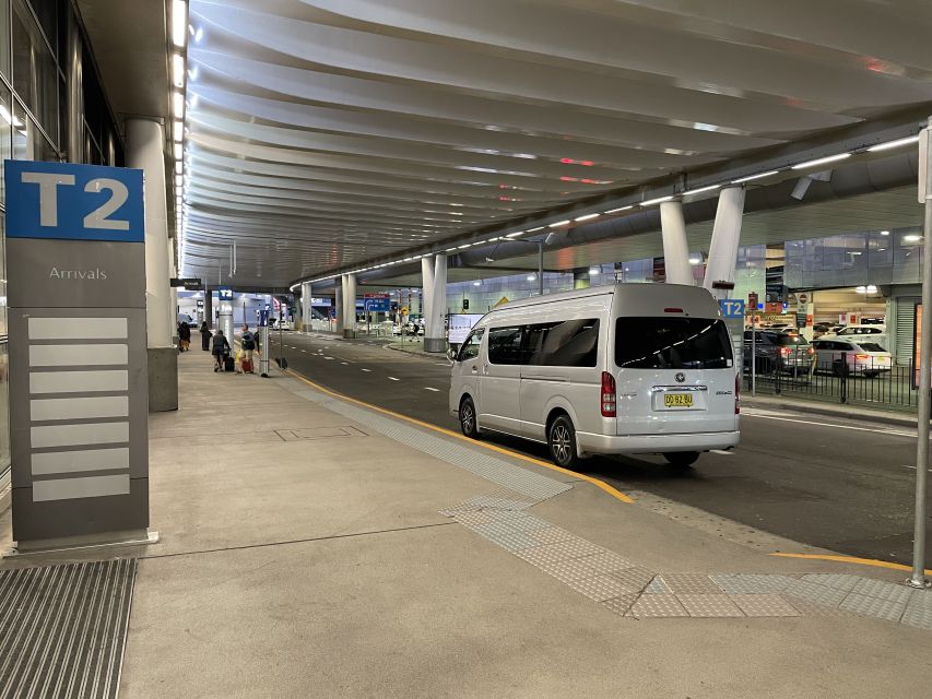 Sydney: Airport Shuttle Transfer to and From CBD Hotels - Groups of Travelers