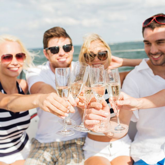 Sydney: Australia Day Lunch Cruise - Experience Highlights
