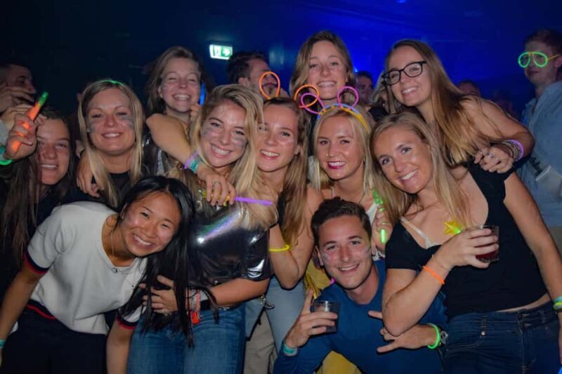 Sydney: Big Night Out Pub Crawl with Local Party Hosts - An Authentic Look at the Pub Crawl Experience