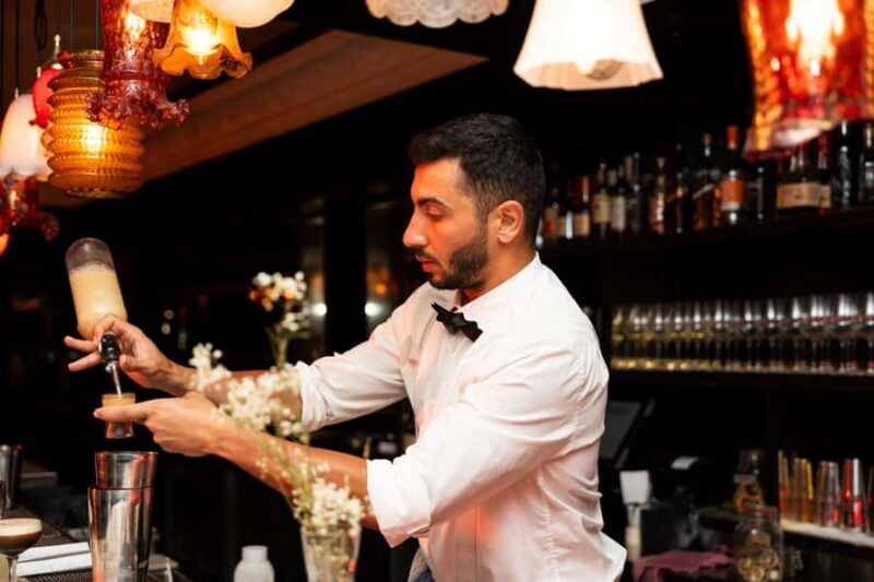 Sydney: Cabaret Dinner Show at the Honeycomb Club - Key Points