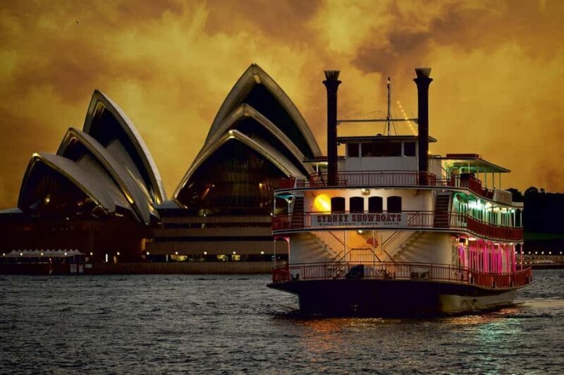 Sydney Harbour: Cabaret Cruise with 3-Course Dinner - Key Points