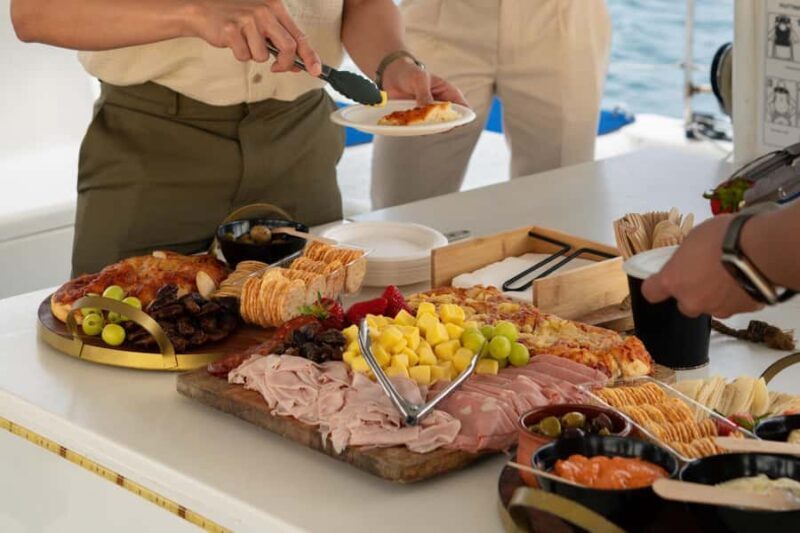 Sydney Harbour: Sunset Catamaran Cruise - Authentic Experiences and Passenger Perspectives