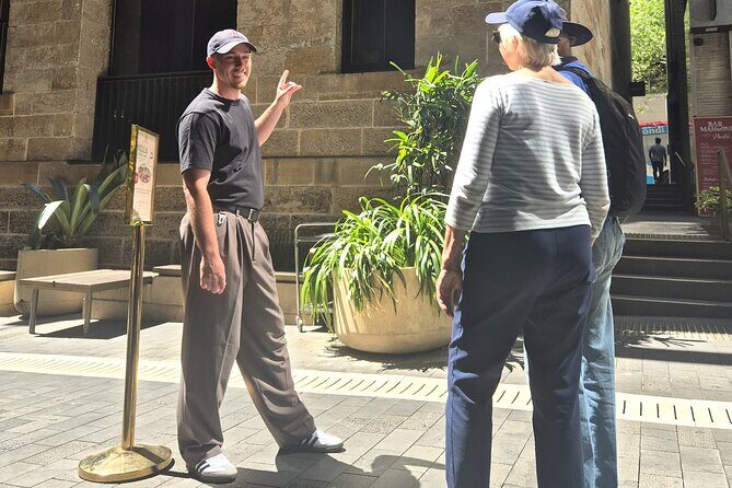 Sydney Highlights Walking Tour: Bridge Rocks House - Who Is This Tour Best For?