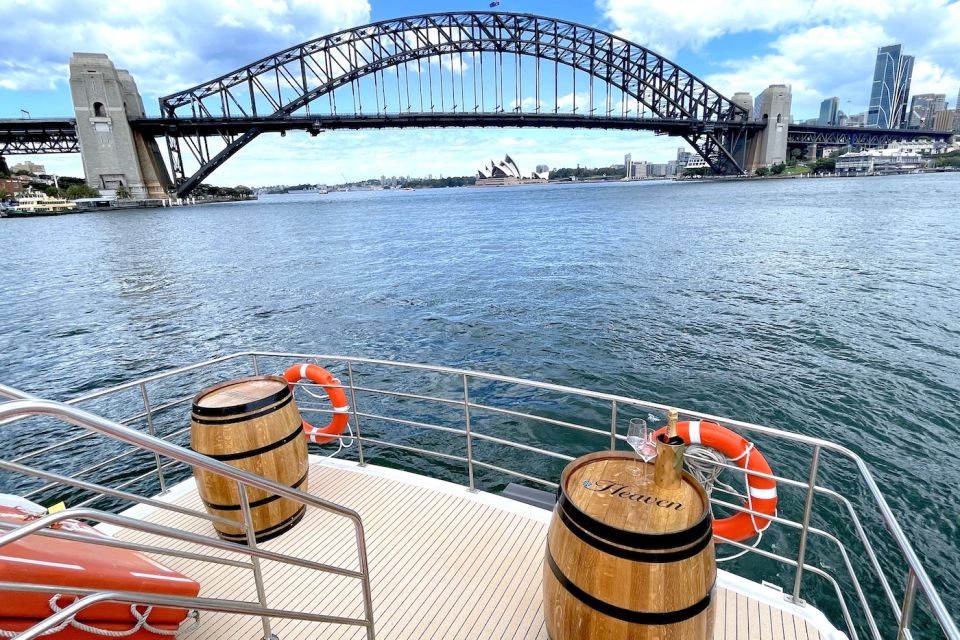 Sydney: Intimate Vivid Harbour Cruise With Canapes - Key Points