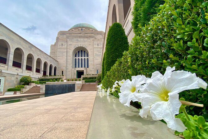 Sydney: PRIVATE Canberra & Southern Highlands Luxe Tour (12h) - FAQs