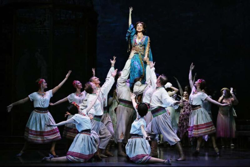 Sydney: The Merry Widow at the Sydney Opera House - Who Should Consider This Experience?