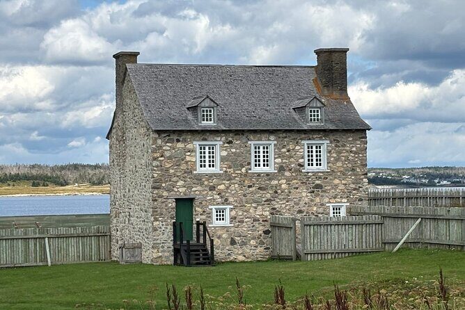 Sydney to Louisbourg Heritage Discovery Tour - FAQ