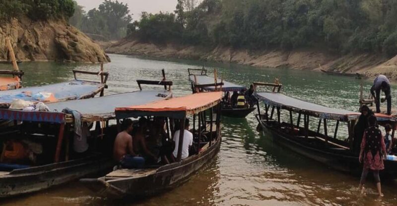 Sylhet Day Tour: Jaflong & Lalakhal - Exploring Lalakhal