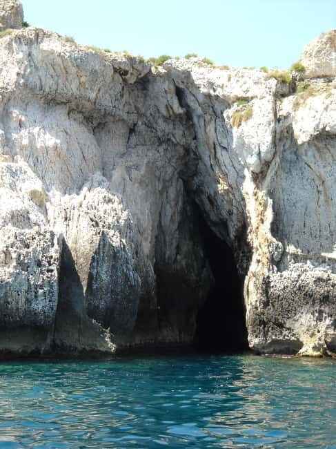 Syracuse: boat tour of the sea caves and Ortigia, Papyrus Excursion - In The Sum Up