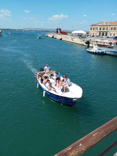 Syracuse: Boat Tour Ortigia Island,Seacaves and Explanations - Tour Itinerary