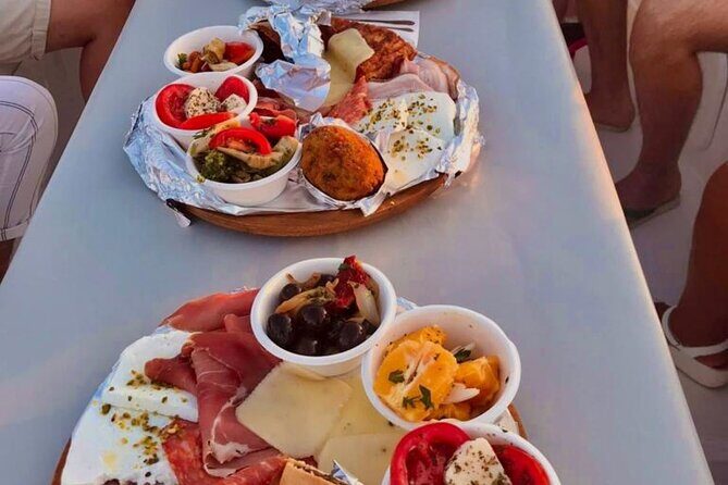 Syracuse: Boat tour with Aperitif 2 hours - The Sum Up