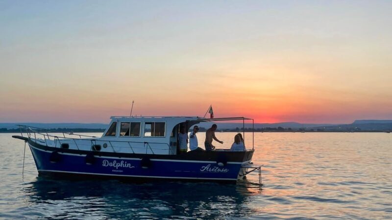 Syracuse: Boat tour with barbeque on board - Key Points