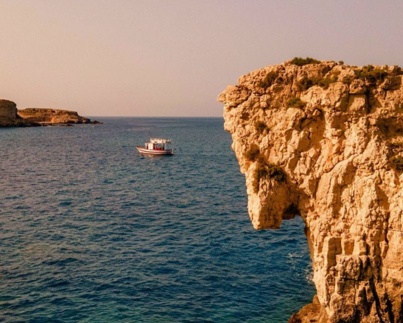 Syracuse: Boat Trip With Lunch, Wine, and Swimming Stops - Cancellation Policy and Booking