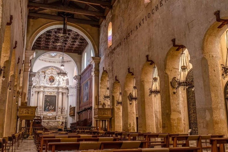 Syracuse: Cathedral entrance ticket with VR viewer experience - The Benefits of Combining History and Technology