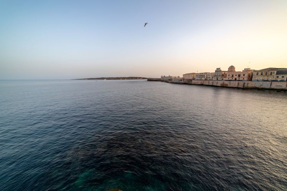 Syracuse: Highlights of Ortigia Guided Walking Tour - Exploring Ortigia