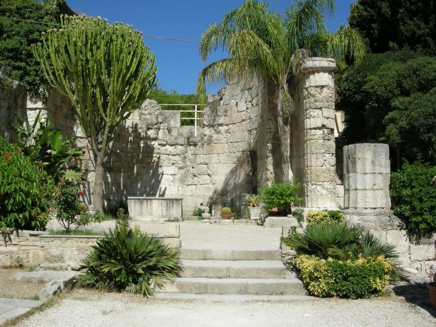 Syracuse: Neapolis and Greek Theater Guided Tour - Key Points
