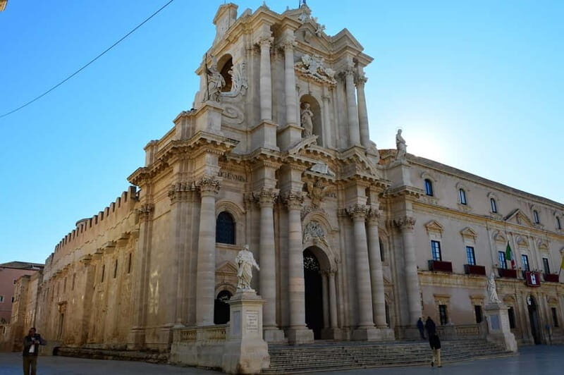 Syracuse: Ortigia and Neapolis Guided Walking Tour - An Introduction to the Tour Experience