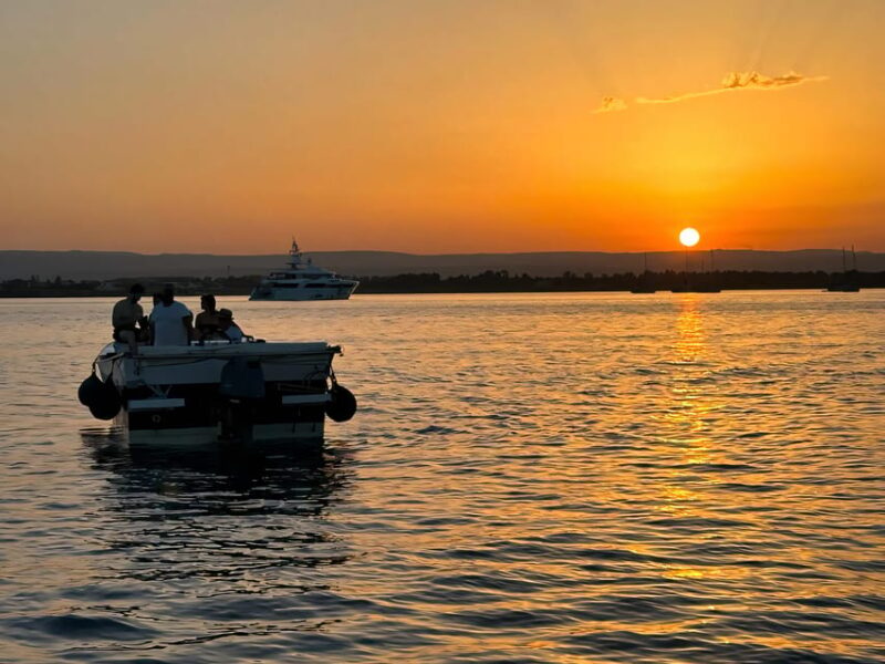 Syracuse: Ortigia and Sea Caves Excursion by Boat - Exploring Ortigia Island