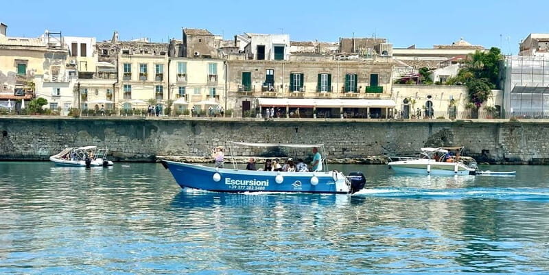 Syracuse: Ortigia Island and Sea Caves Boat Tour with Drinks - What the Tour Offers at a Glance