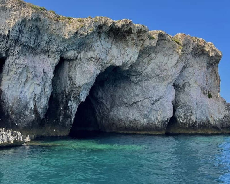 Syracuse: Ortigia Island and Sea Caves Boat Tour with Drinks - Practical Tips for Travelers