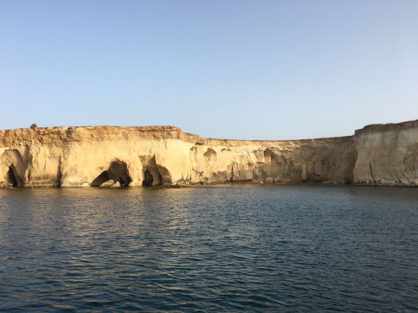 Syracuse: Ortigia Island and Sea Caves Sightseeing Cruise - Maniace Castle From the Sea