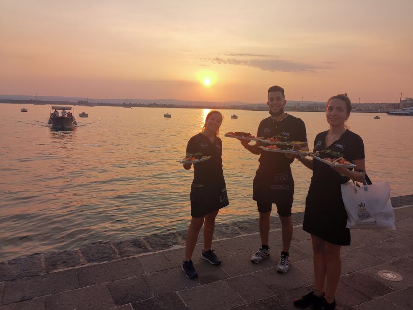 Syracuse: Ortigia Sunset Cruise With Aperitif - Inclusions