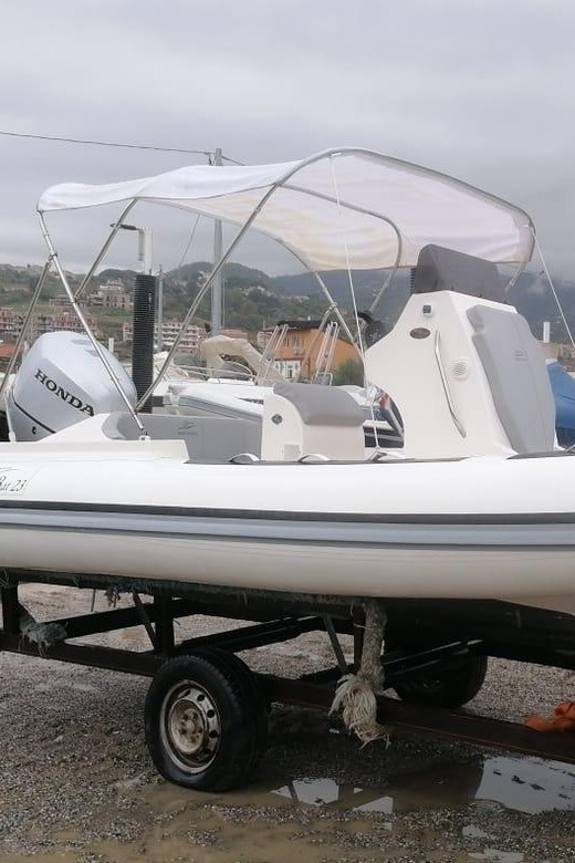 Syracuse: Private Rib Tour Luxury Experience - Details on Group Size