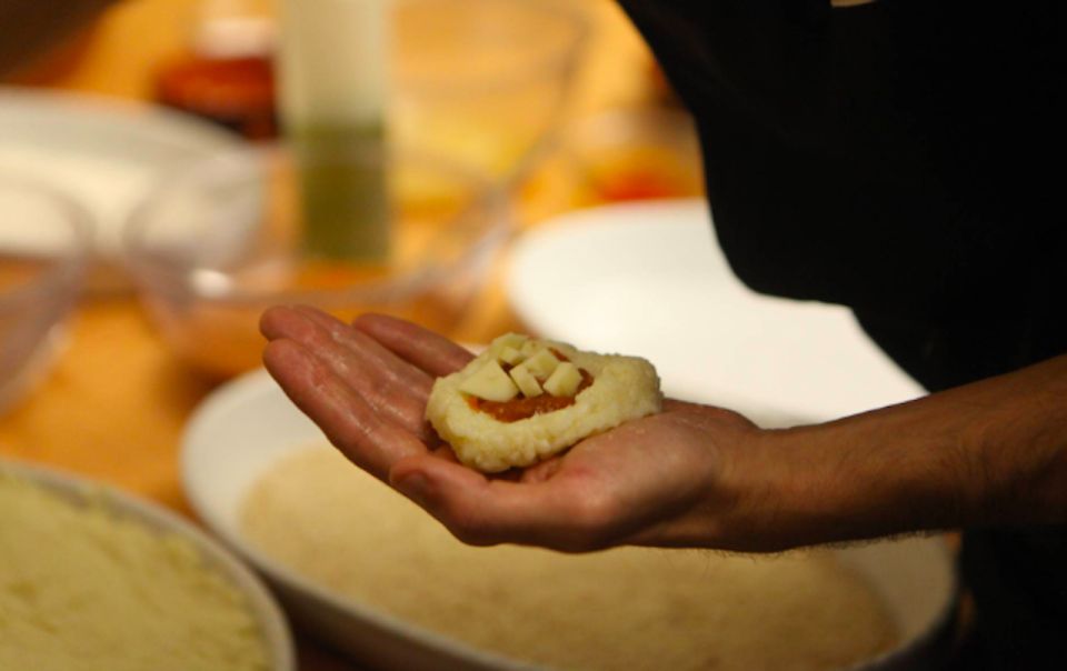 Syracuse: Sicilian Street Food Hands-On Cooking Class - Meeting Point and Location