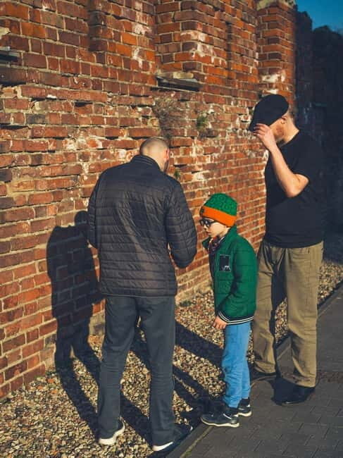 Szczecin: Spy-Themed Walk & Game with Host/Guide - The Guide’s Role and Atmosphere