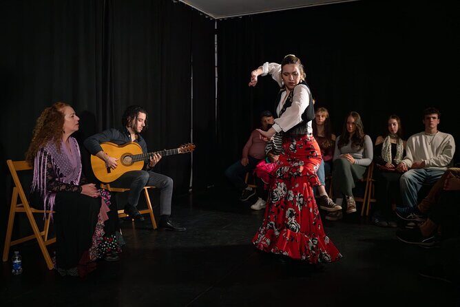 Tablao Sevilla Flamenco Only for 20 People - An In-Depth Look at the Flamenco Experience