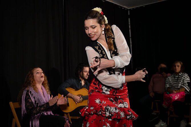 Tablao Sevilla Flamenco Only for 20 People - FAQ