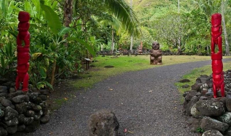 Tahiti: West and East Coast Island Tour with Waterfalls - FAQs