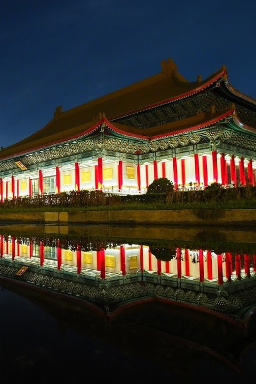 Taipei: Family Walking Tour - Hearing Local Stories