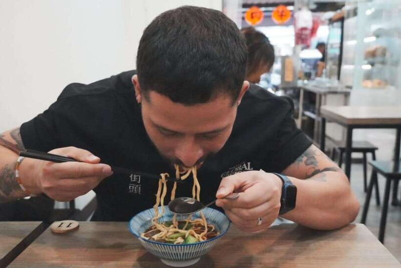 Taipei: Local Favorite Food Tour in Golden Lane (Full Lunch) - Authenticity and Quality
