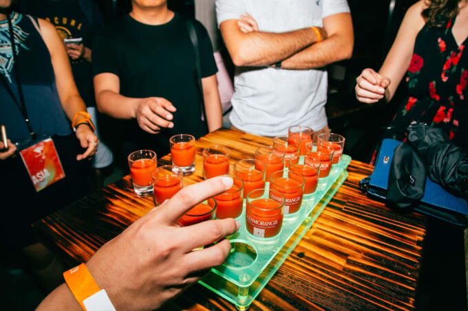 Taipei Nightlife: Taipei Pub Crawls (2 Different Routes) - Customer Feedback and Ratings